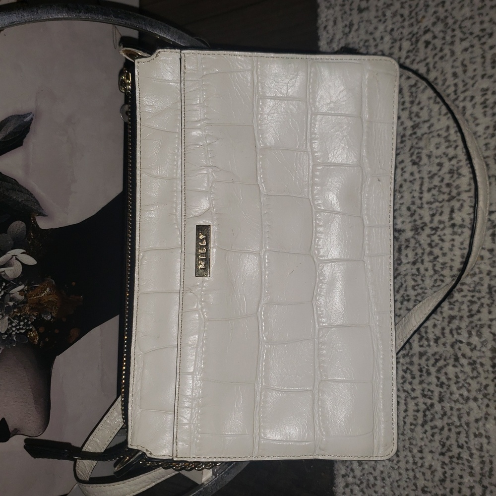 Milly Embossed Cream Lambskin Bag - Picture 3 of 10